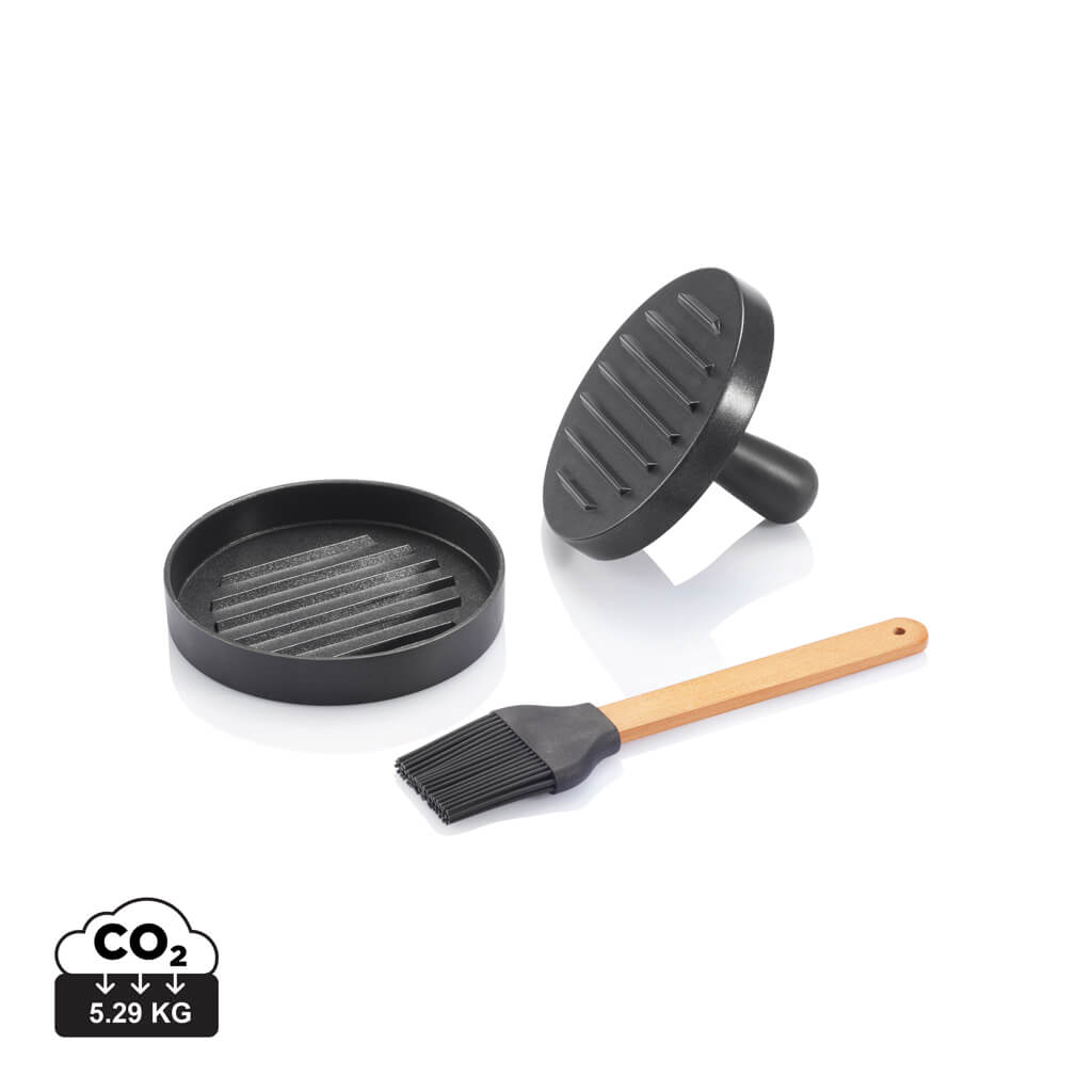 BBQ set with hamburger press and brush