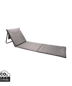 Foldable beach lounge chair