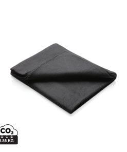 Fleece blanket in pouch