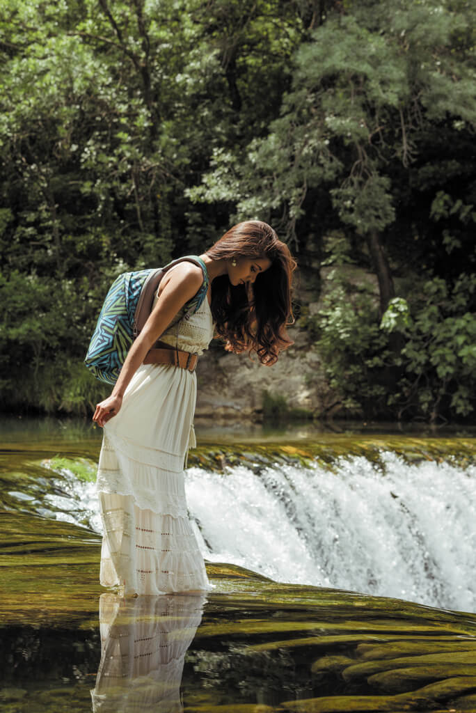 Bobby Soft "Art", anti-theft backpack - Image 31