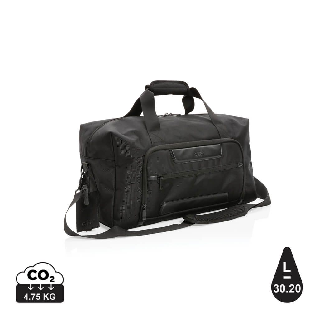 Swiss Peak AWARE™ RPET Voyager weekend bag