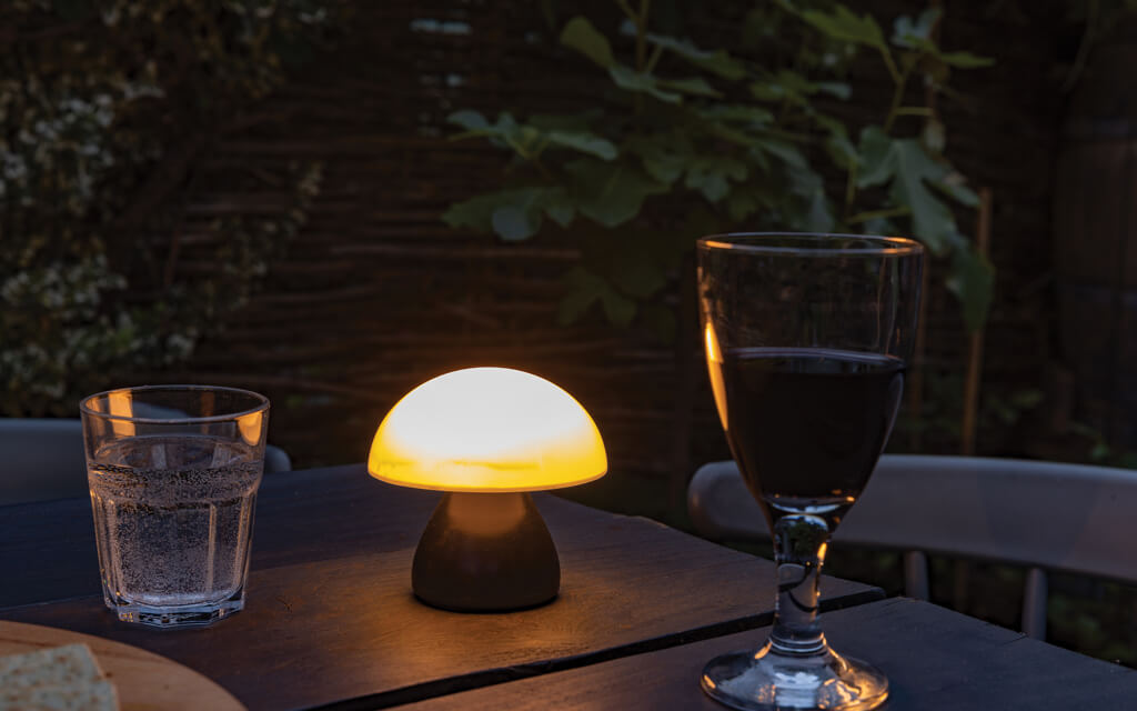 Luming RCS recycled plastic USB re-chargeable table lamp - Image 6