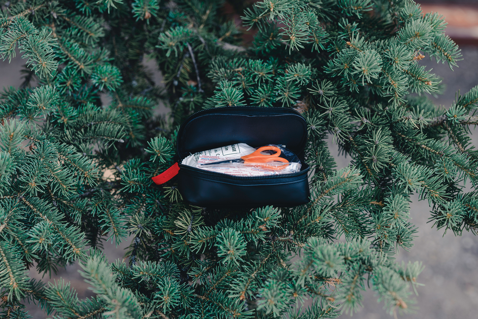 RCS recycled nubuck PU pouch first aid set mailable - Image 7