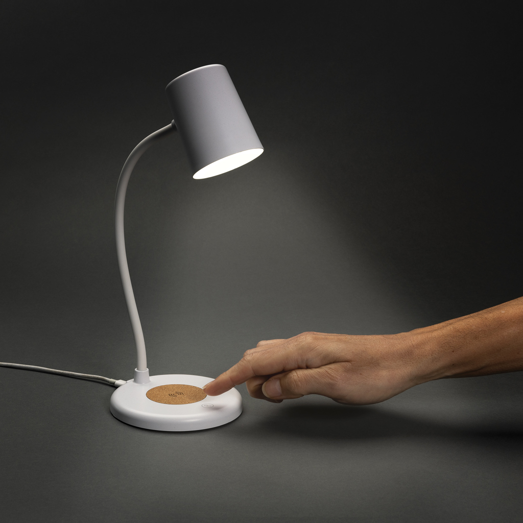 Zenara RCS recycled plastic and cork 15W wireless desk lamp - Image 7