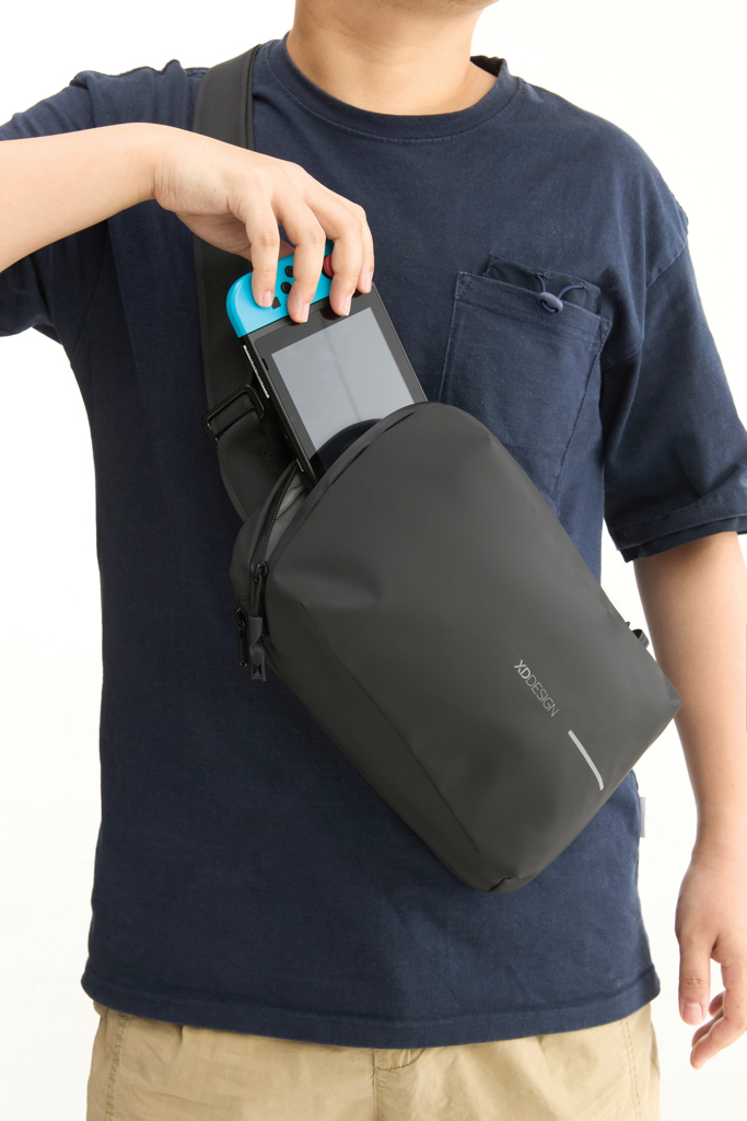 Urban Water Resistant Expandable Sling - Image 18