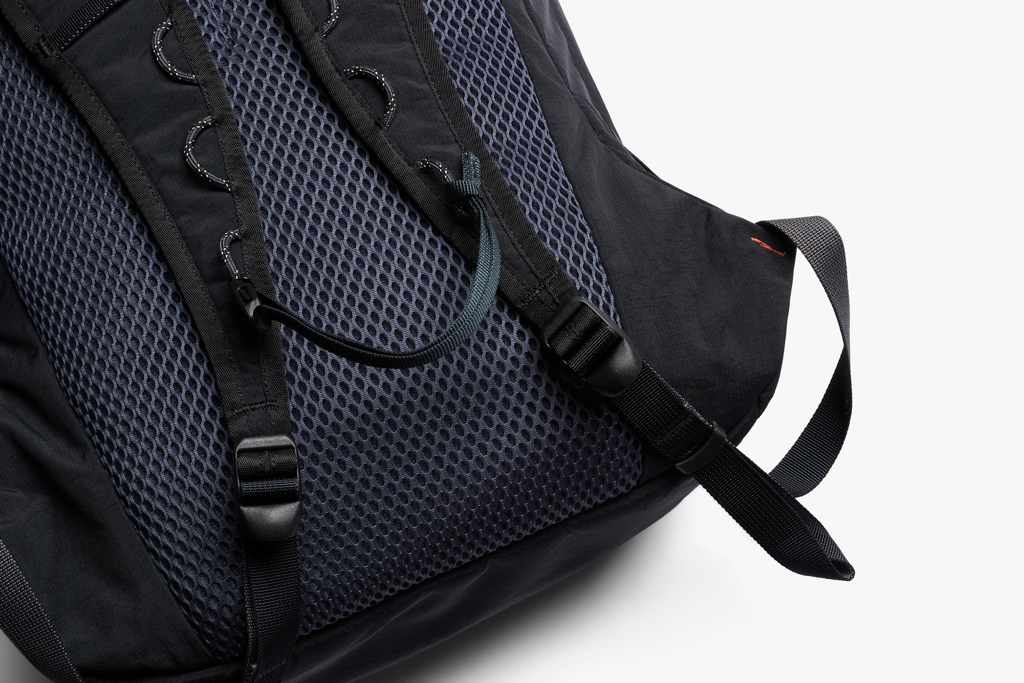Bellroy Lite Daypack - Image 8