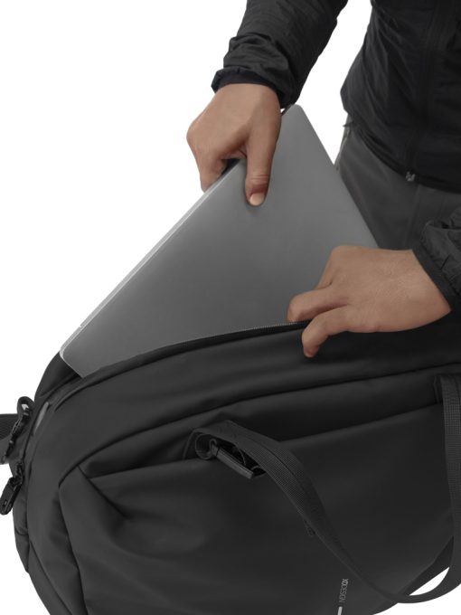 Urban Water Resistant Weekend Bag - Image 15