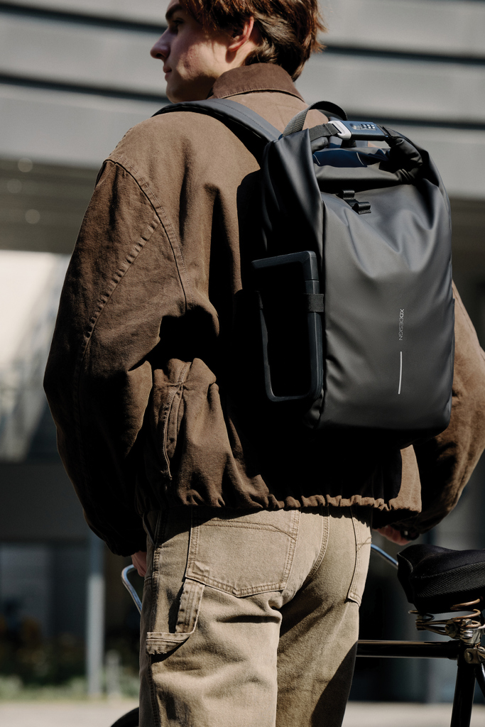 Urban Water Resistant Bike Backpack - Image 17